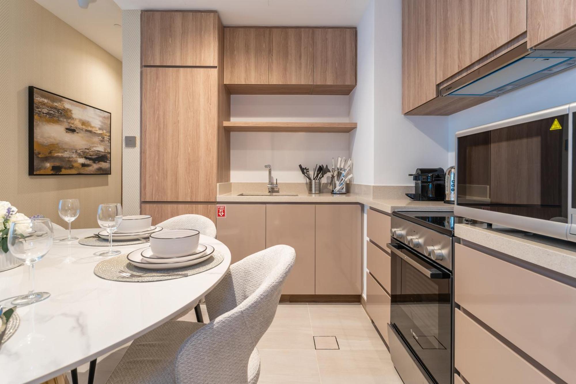 2-br Missoni Luxury With Stunning View * Dubai