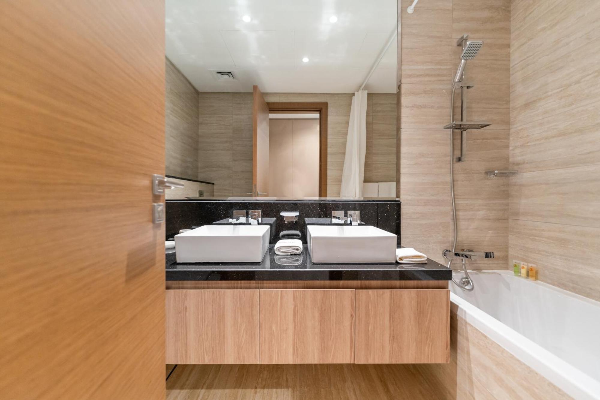 2-br Missoni Luxury With Stunning View Apartment Dubai