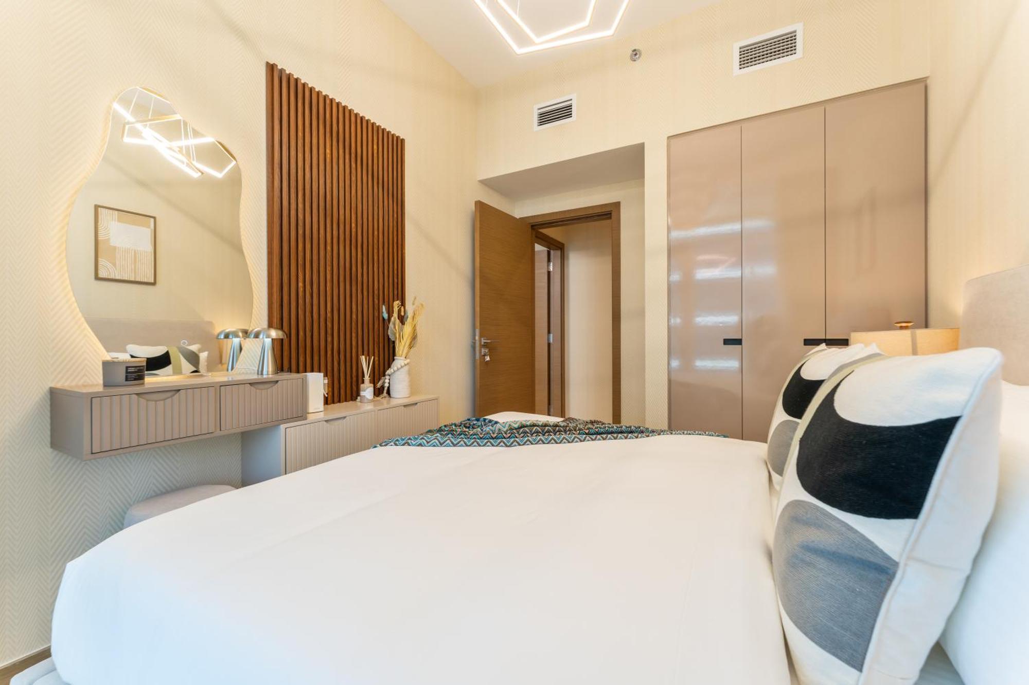 2-br Missoni Luxury With Stunning View * Dubai