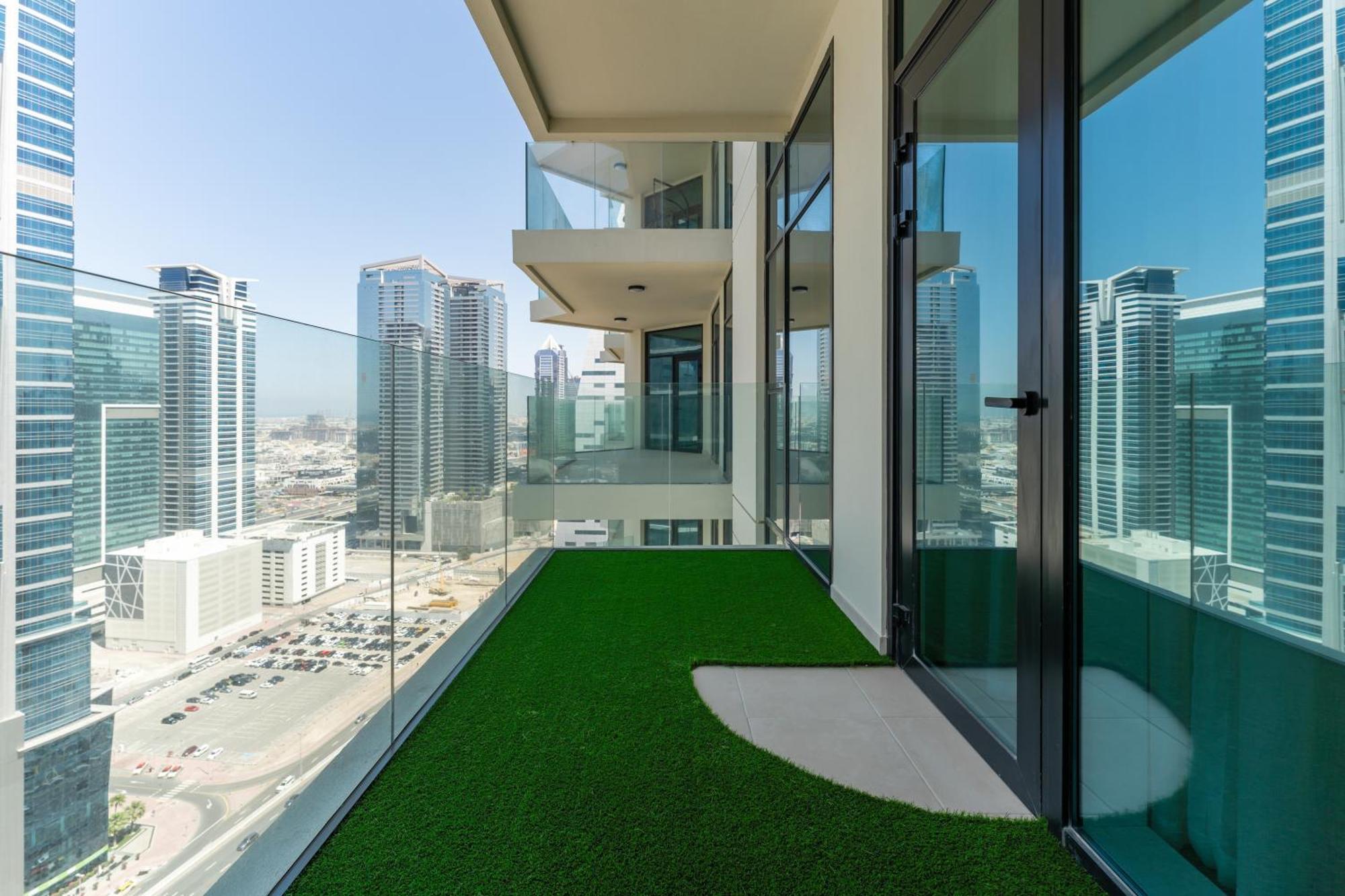 2-br Missoni Luxury With Stunning View * Dubai
