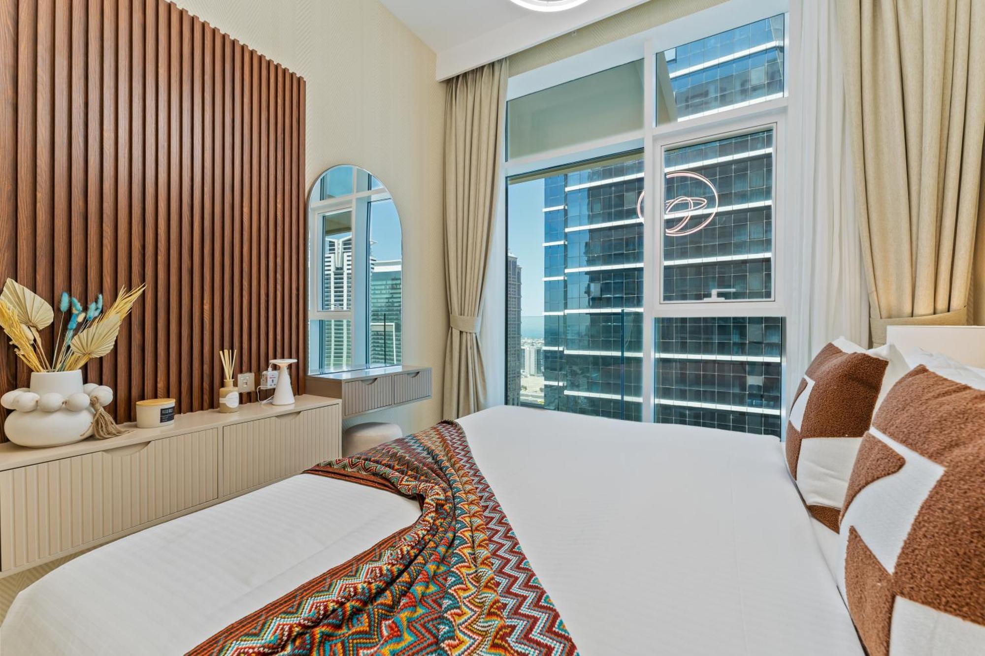 2-br Missoni Luxury With Stunning View Dubai