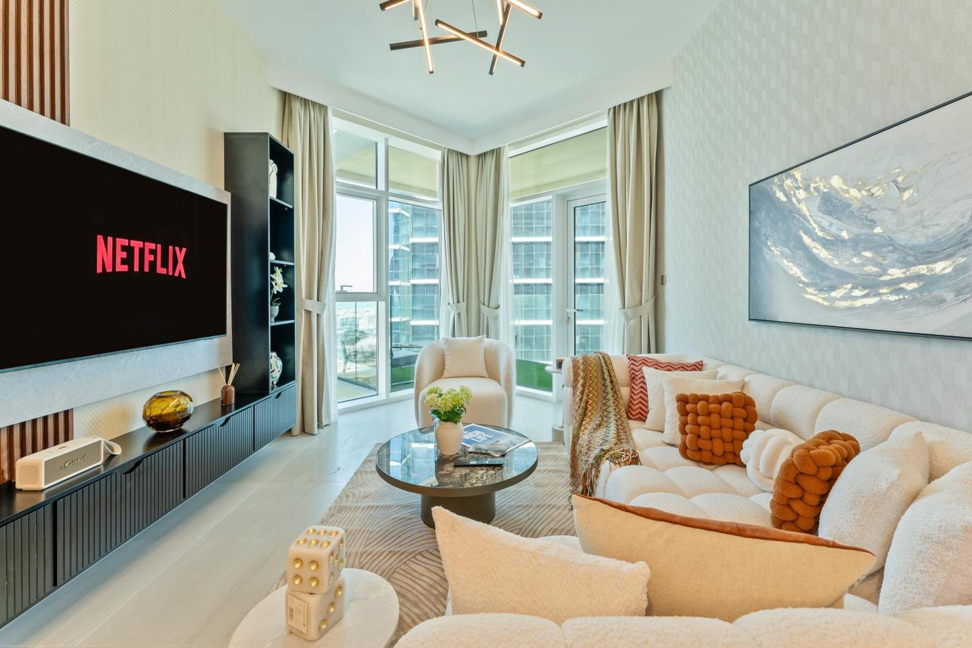 2-br Missoni Luxury With Stunning View Apartment Dubai